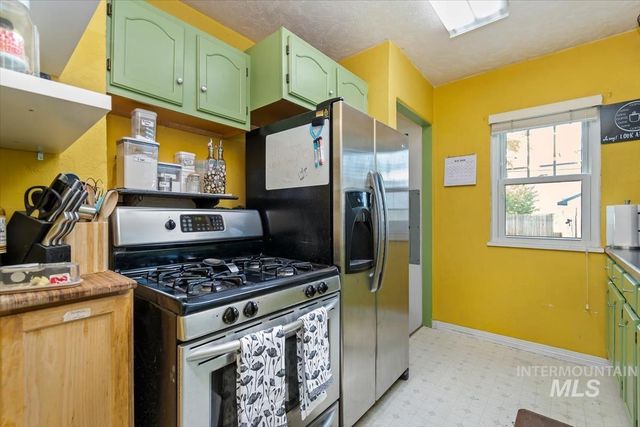 1402 Idaho Ave, Caldwell, ID 83605