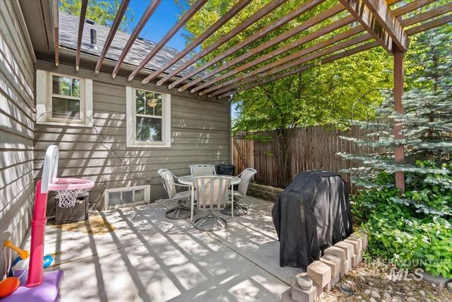 1402 Idaho Ave, Caldwell, ID 83605