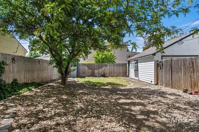1402 Idaho Ave, Caldwell, ID 83605