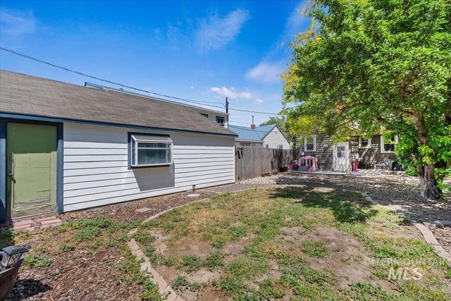 1402 Idaho Ave, Caldwell, ID 83605