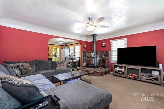 1402 Idaho Ave, Caldwell, ID 83605