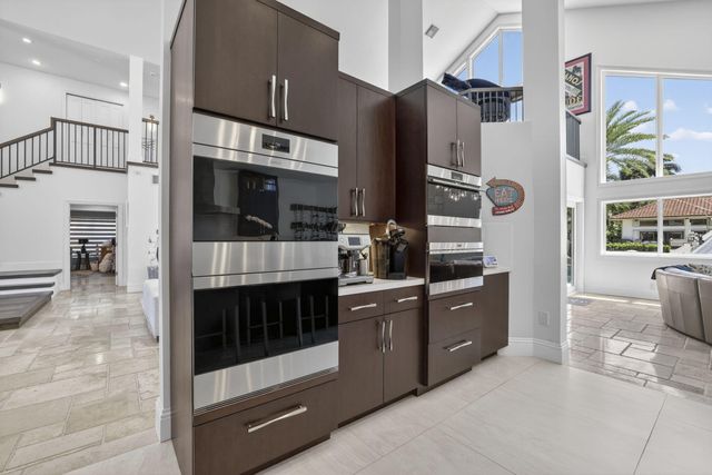 2920 NE 47th Street, Lighthouse Point, FL 33064