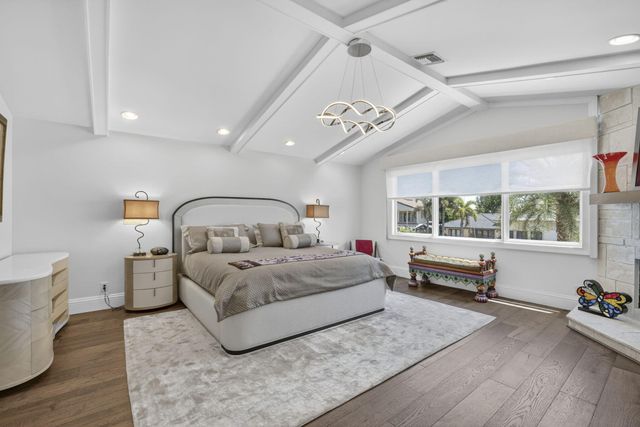 2920 NE 47th Street, Lighthouse Point, FL 33064