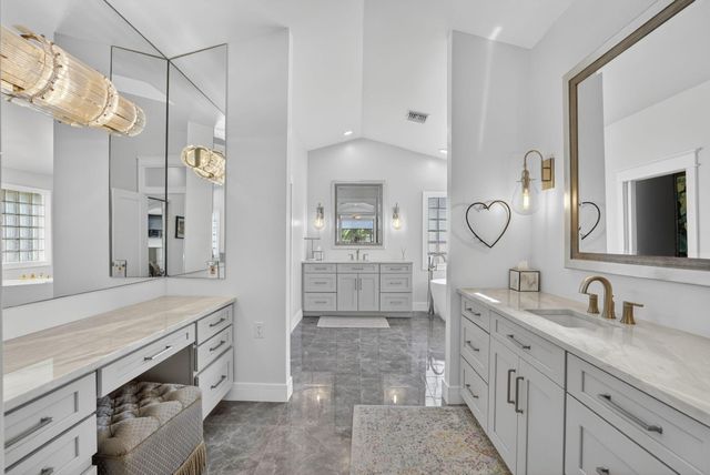 2920 NE 47th Street, Lighthouse Point, FL 33064