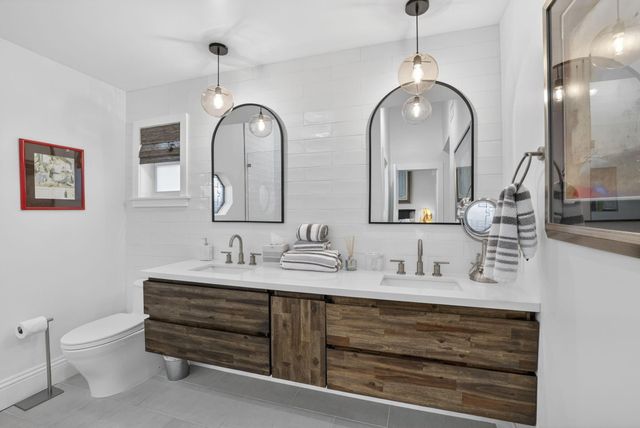 2920 NE 47th Street, Lighthouse Point, FL 33064