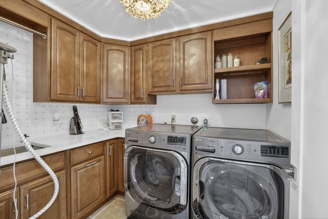 2920 NE 47th Street, Lighthouse Point, FL 33064