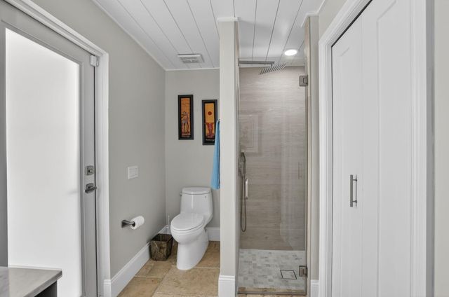 2920 NE 47th Street, Lighthouse Point, FL 33064