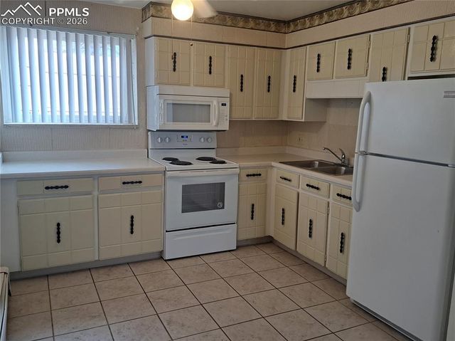 1447 Nokomis Drive, Colorado Springs, CO 80915