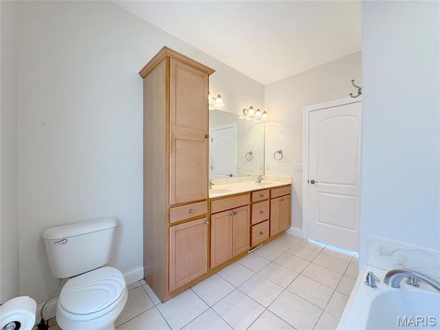 307 Ledgestone Estates Lane, Sunrise Beach, MO 65079