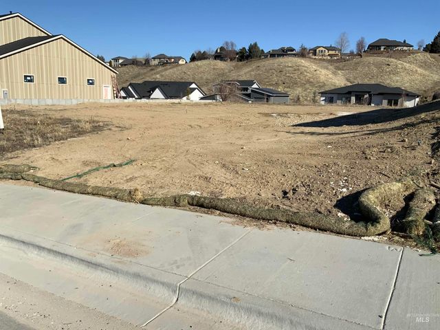 4516 N Accipiter, Boise, ID 83703