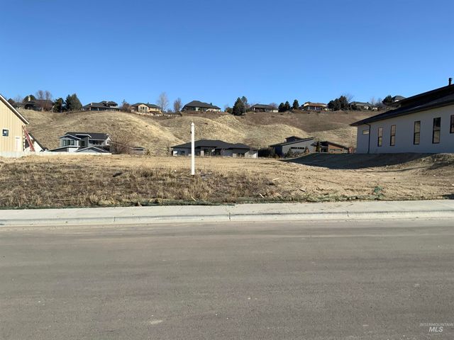 4516 N Accipiter, Boise, ID 83703