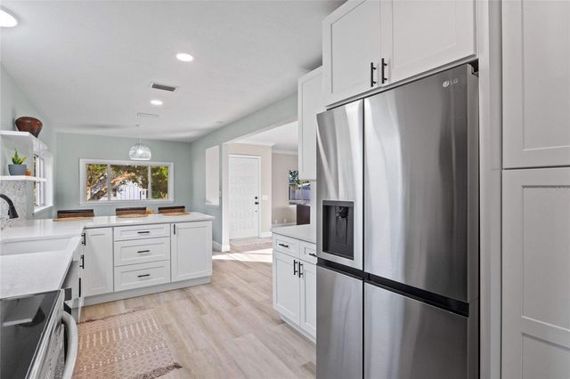 5209 1ST AVENUE W, Bradenton, FL 34209