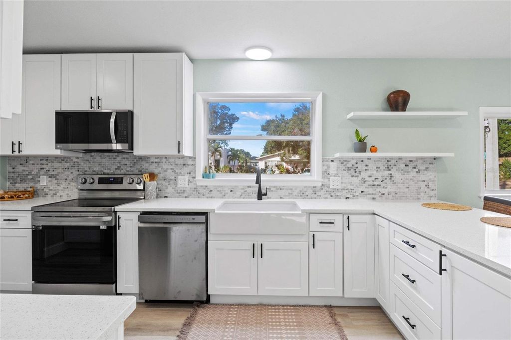 5209 1ST AVENUE W, Bradenton, FL 34209