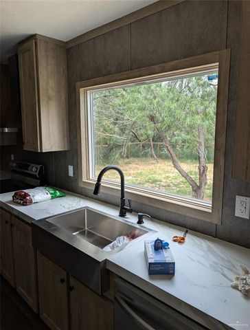 905 W Doffing Road, San Juan, TX 78589