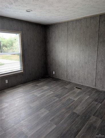 905 W Doffing Road, San Juan, TX 78589