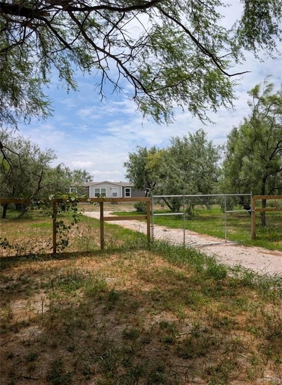 905 W Doffing Road, San Juan, TX 78589