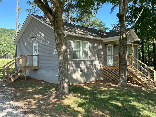 352 Janice Dr, Sparta, TN 38583