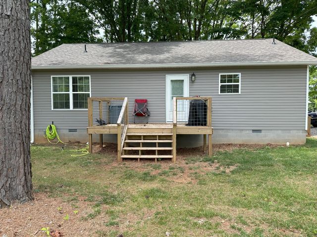 352 Janice Dr, Sparta, TN 38583