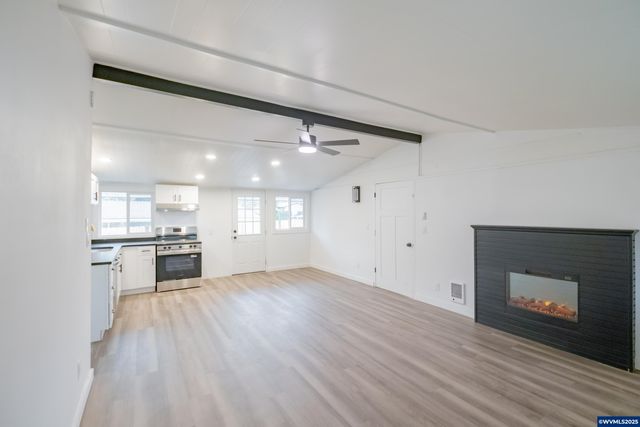 3698 Short St SE, Salem, OR 97302