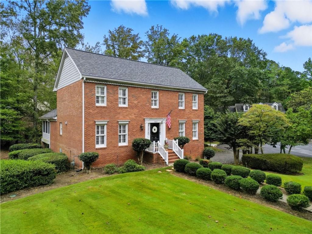 1502 Wood Thrush Way, Marietta, GA 30062