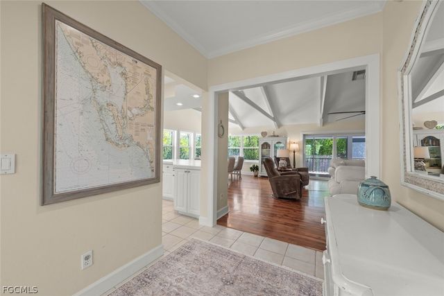 1089 Skiff PL, Sanibel, FL 33957