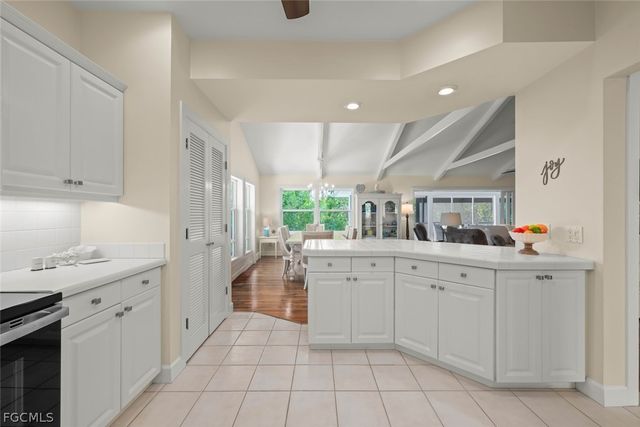 1089 Skiff PL, Sanibel, FL 33957