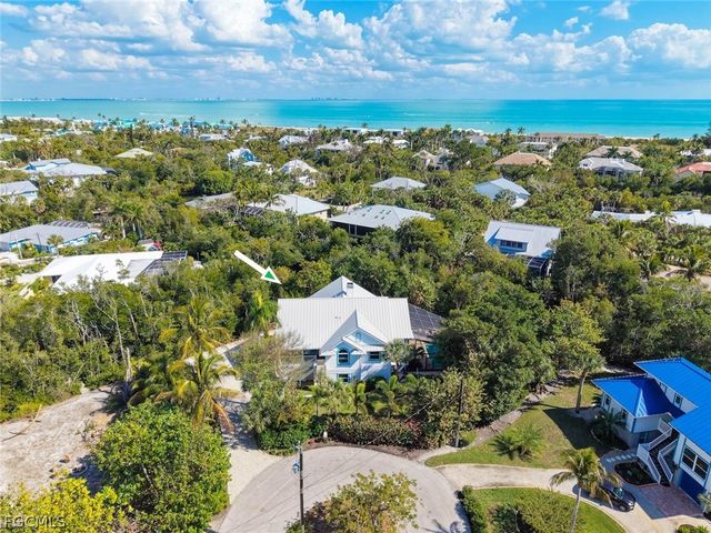 1089 Skiff PL, Sanibel, FL 33957