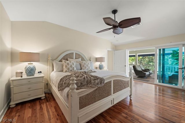 1089 Skiff PL, Sanibel, FL 33957