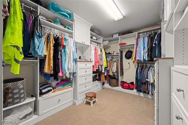 1089 Skiff PL, Sanibel, FL 33957