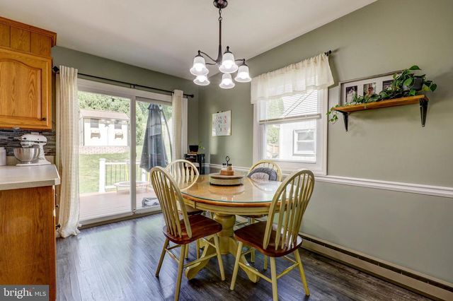 94 MARION TER, Ephrata, PA 17522