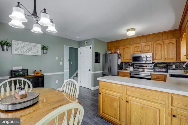94 MARION TER, Ephrata, PA 17522