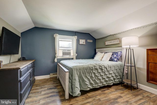 94 MARION TER, Ephrata, PA 17522