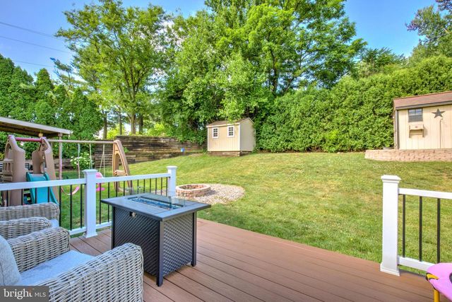 94 MARION TER, Ephrata, PA 17522