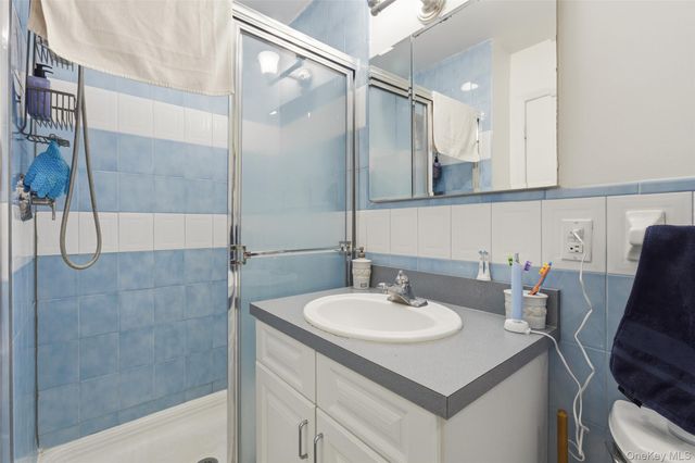 2 Ruth Court, Monsey, NY 10952