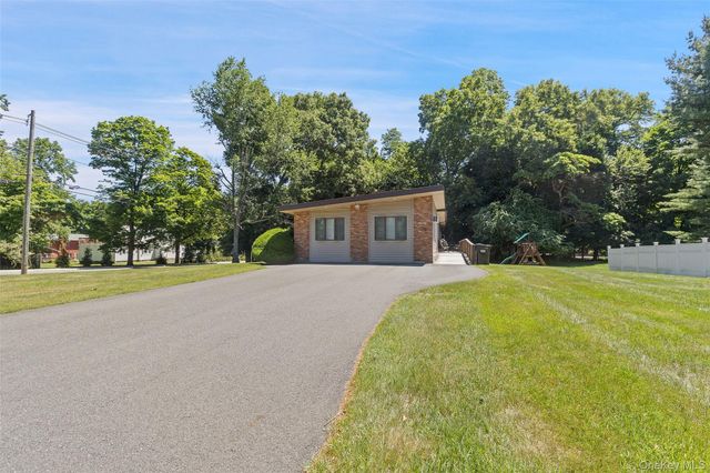 2 Ruth Court, Monsey, NY 10952