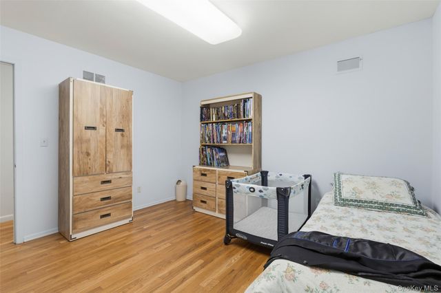 2 Ruth Court, Monsey, NY 10952