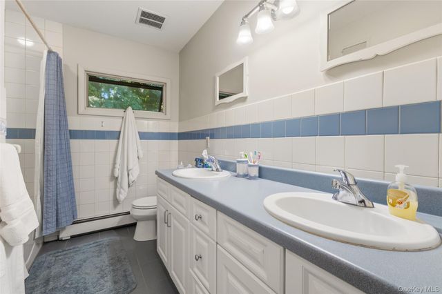 2 Ruth Court, Monsey, NY 10952