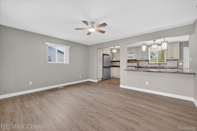 430 Sherwood Court, Holly Village, MI 48442