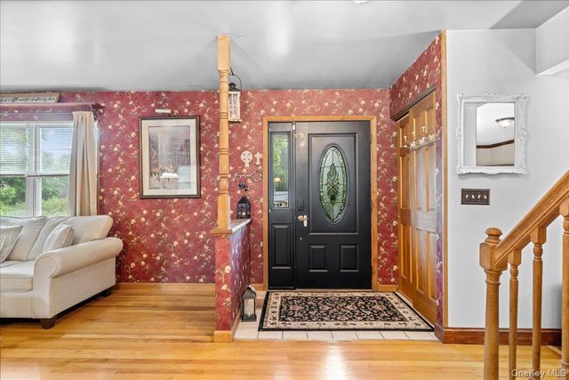 7 Laura Road, Monroe, NY 10950