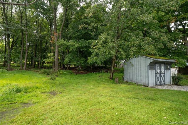 7 Laura Road, Monroe, NY 10950