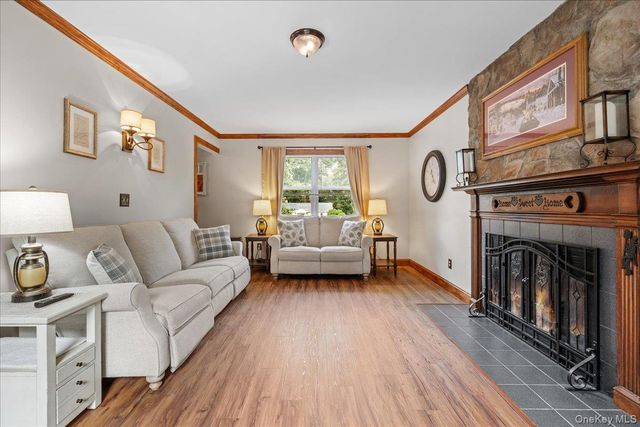 7 Laura Road, Monroe, NY 10950