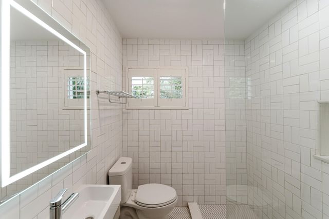 921 Ortega Road, West Palm Beach, FL 33405