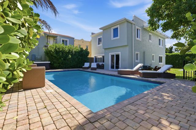 921 Ortega Road, West Palm Beach, FL 33405