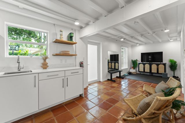921 Ortega Road, West Palm Beach, FL 33405