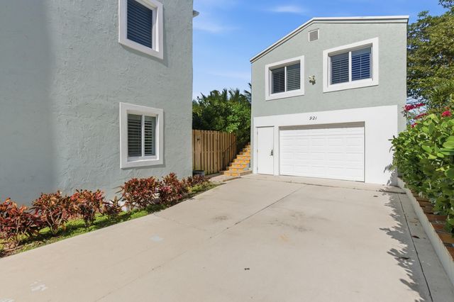 921 Ortega Road, West Palm Beach, FL 33405