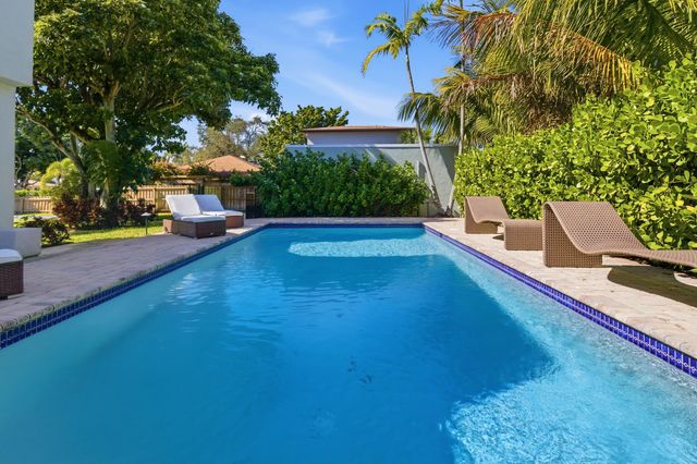 921 Ortega Road, West Palm Beach, FL 33405