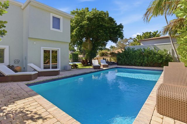 921 Ortega Road, West Palm Beach, FL 33405