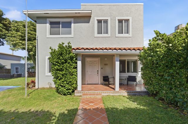 921 Ortega Road, West Palm Beach, FL 33405