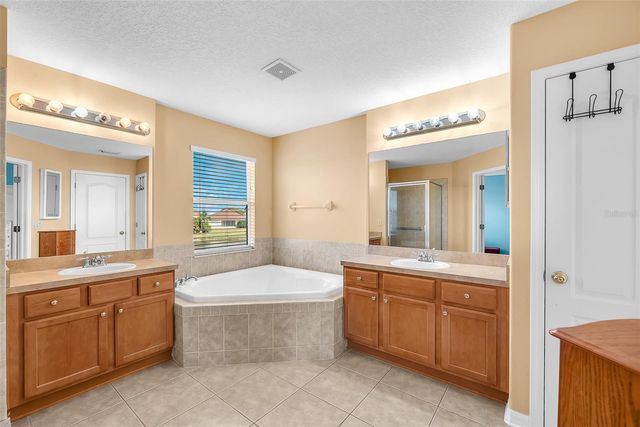 608 WASHITA STONE DRIVE, Ruskin, FL 33570