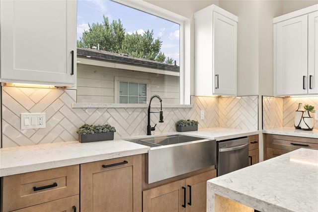 4713 Branch Street, Houston, TX 77021